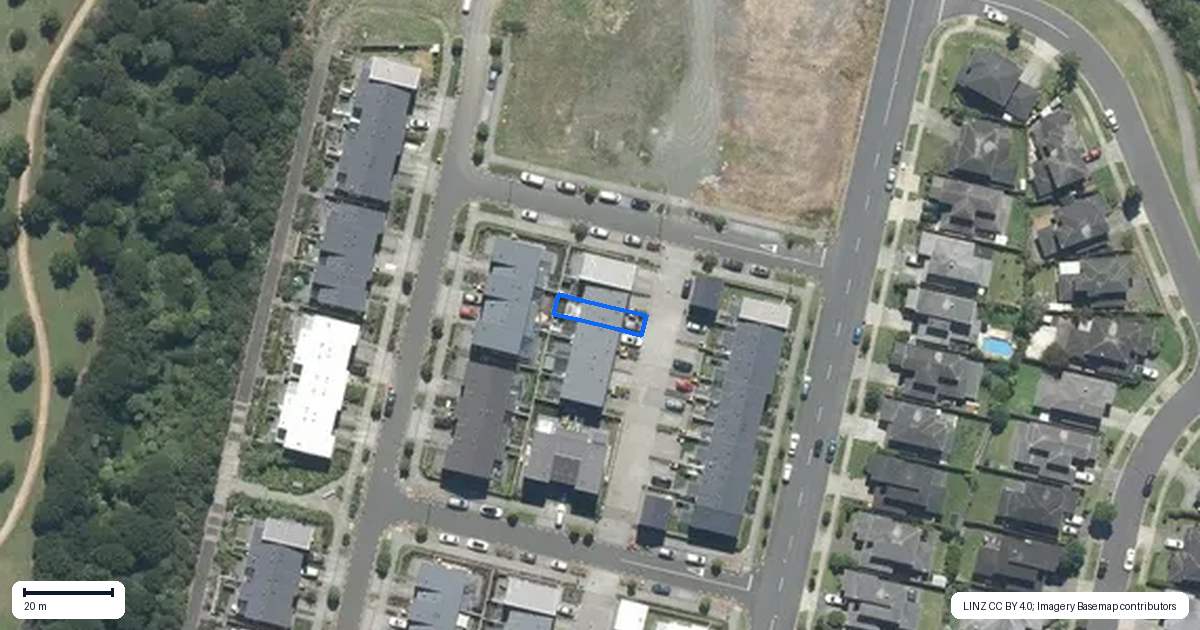 Property context map for 12 Magnetite Lane, Flat Bush, Auckland