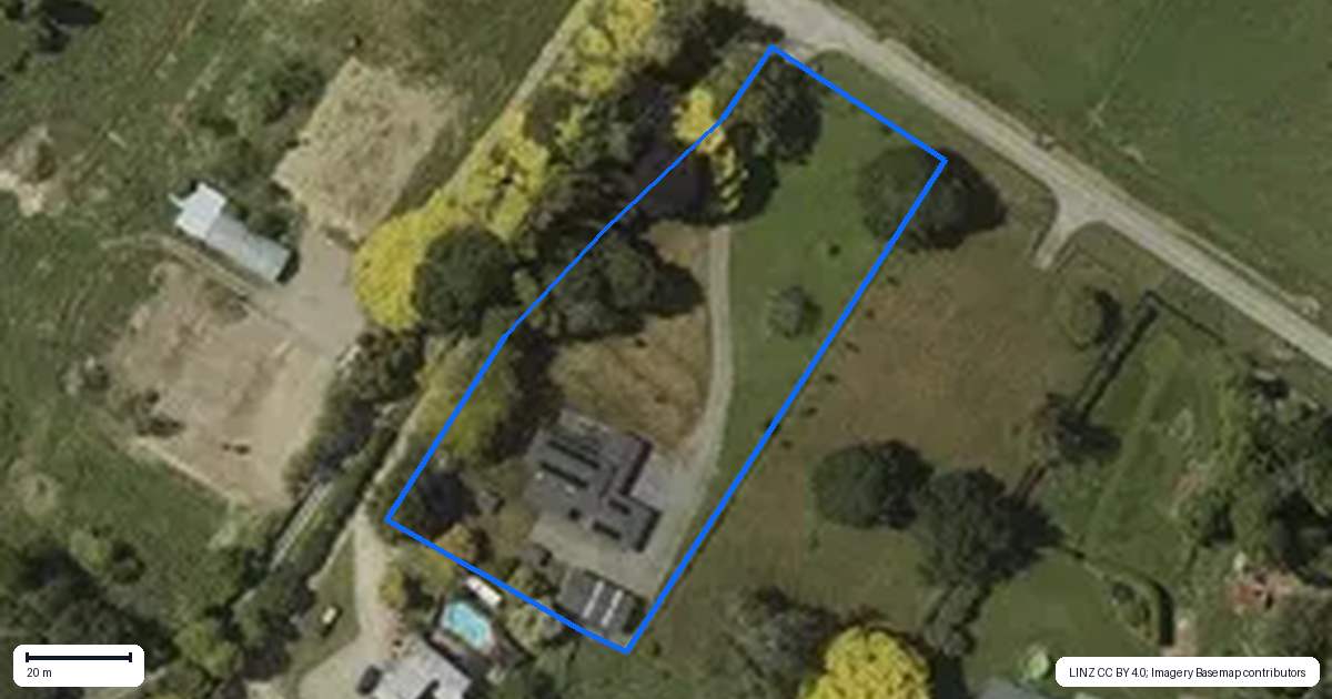 Property context map for 19 Lindsay Road, Levin