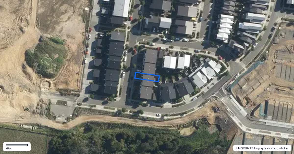 Property context map for 7 Pukewhero Rise, Westgate, Auckland