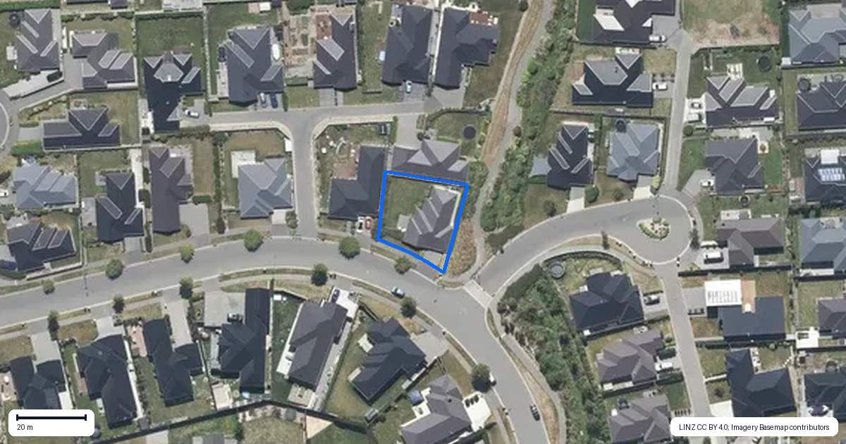 Property context map for 33 Fearne Drive, Woodend