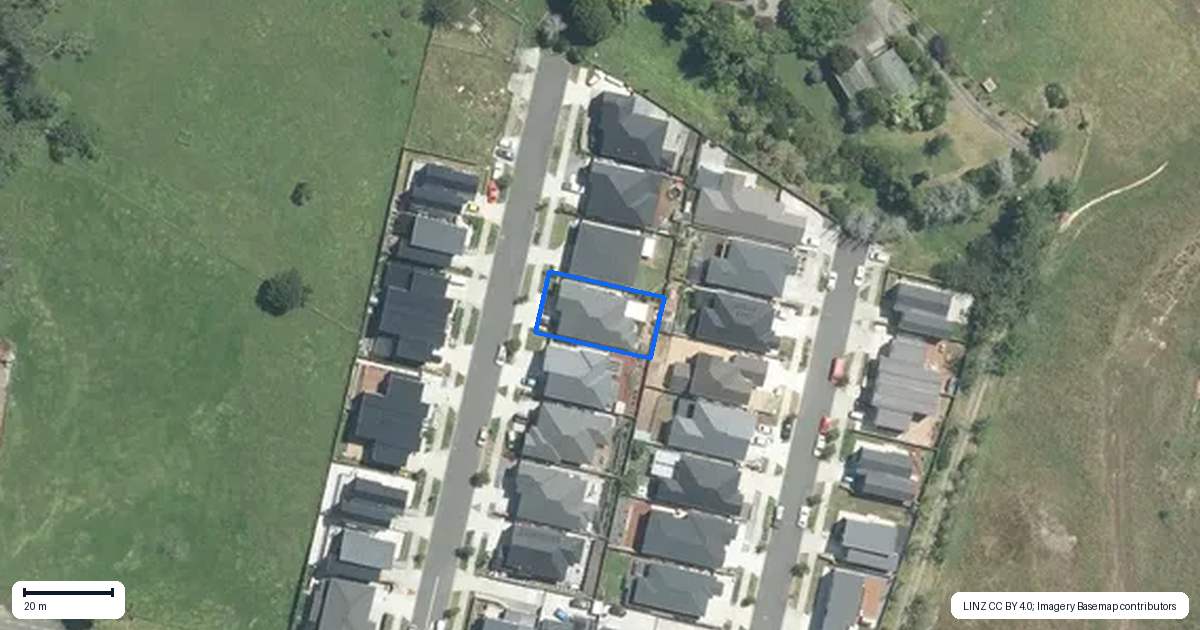 Property context map for 11 Kapara Street, Flat Bush, Auckland