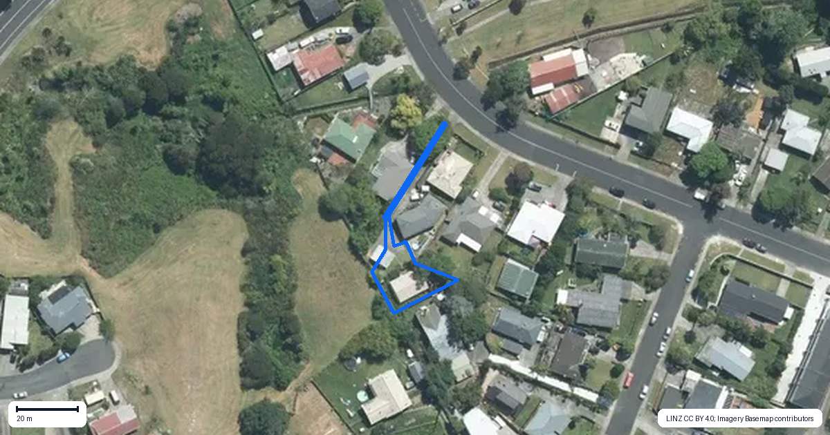 Property context map for 32C Totaravale Drive, Totara Vale, Auckland