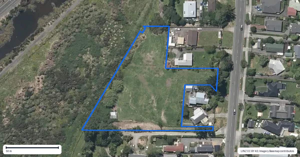 Property context map for 186 Te Moana Road, Waikanae