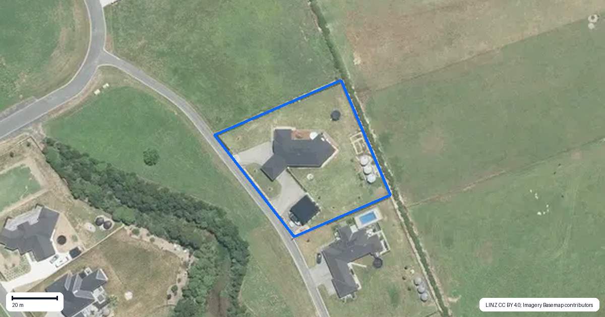 Property context map for 18 Karaka School Lane, Karaka, Papakura