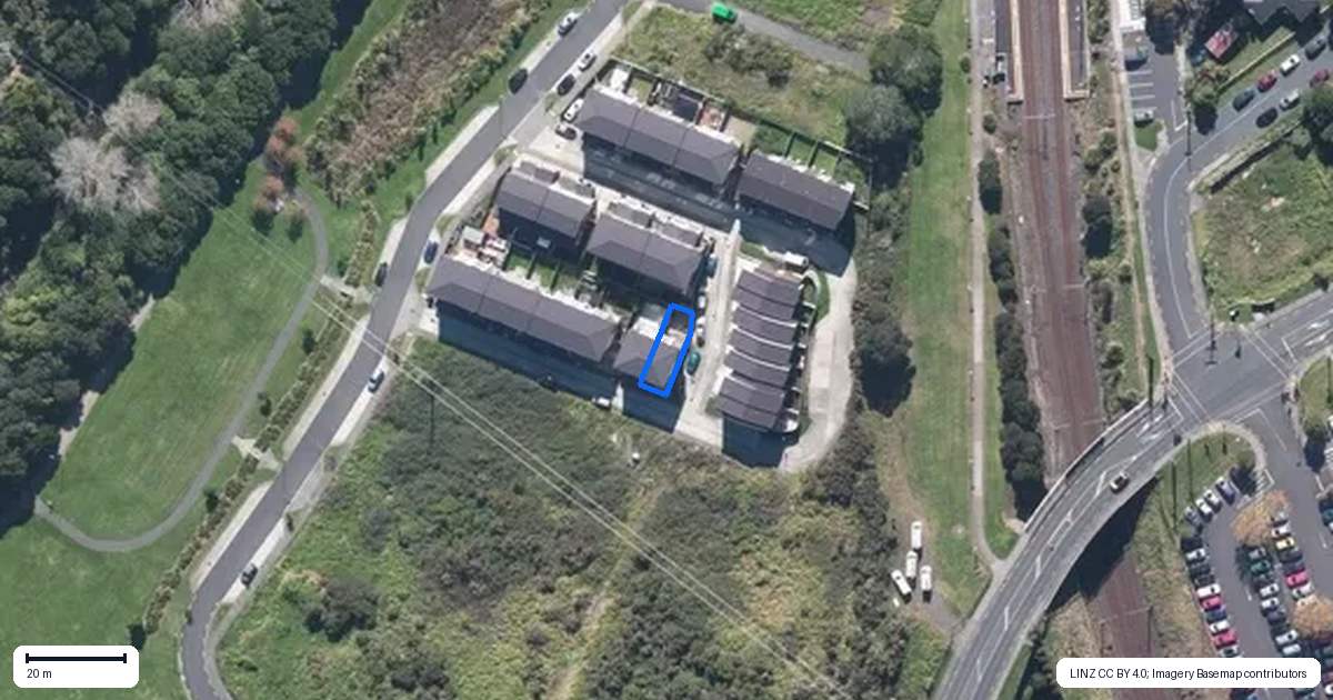 Property context map for 17 Bloom Crescent, Sunnyvale, Auckland