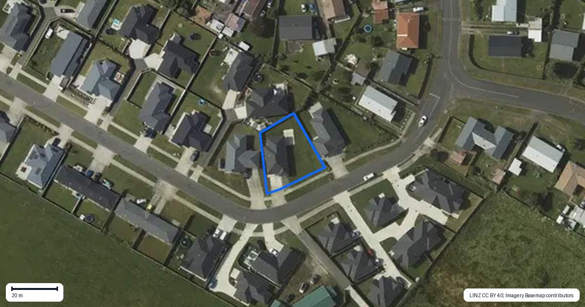 Property context map for 70 Hinemoa Street, Levin