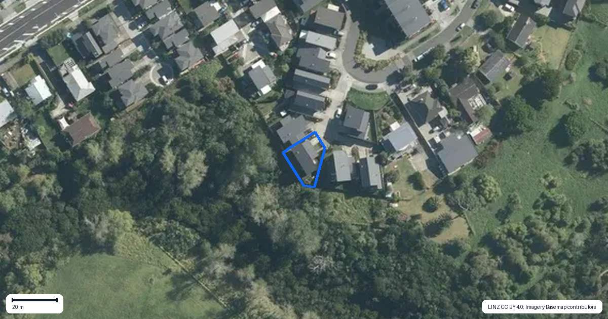Property context map for 7 Teuila Grove, Wai o Taiki Bay, Auckland