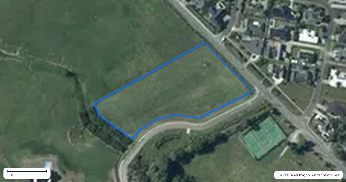 Property context map for 2 Moya Drive, Matakana