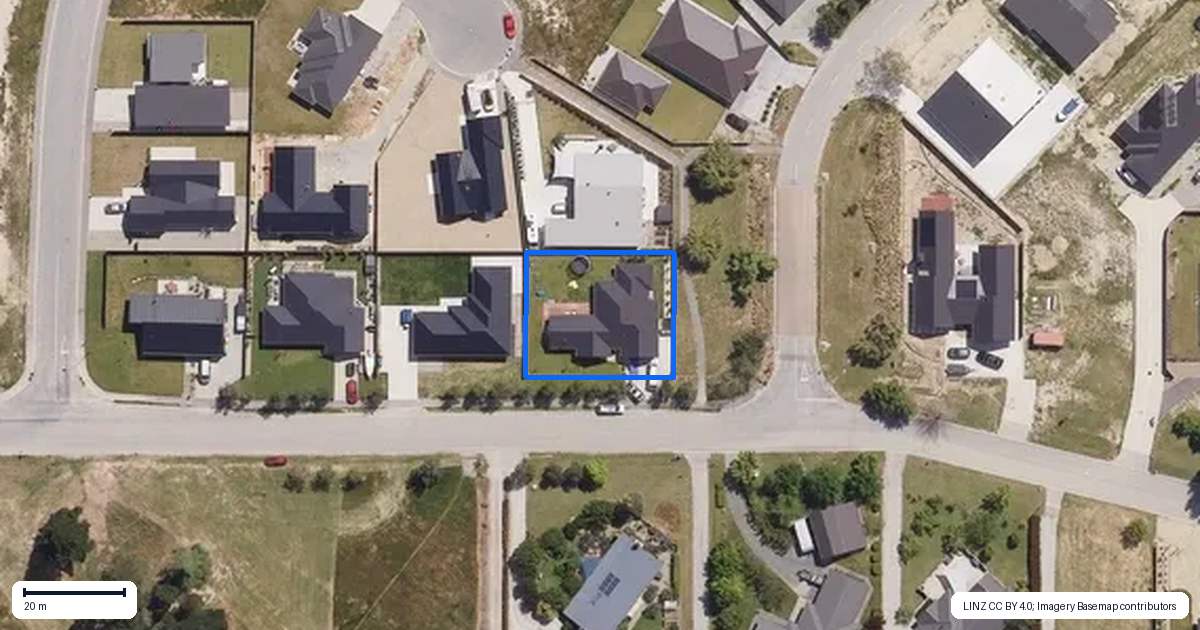 Property context map for 11 Pisa Moorings Road, Mount Pisa, Cromwell