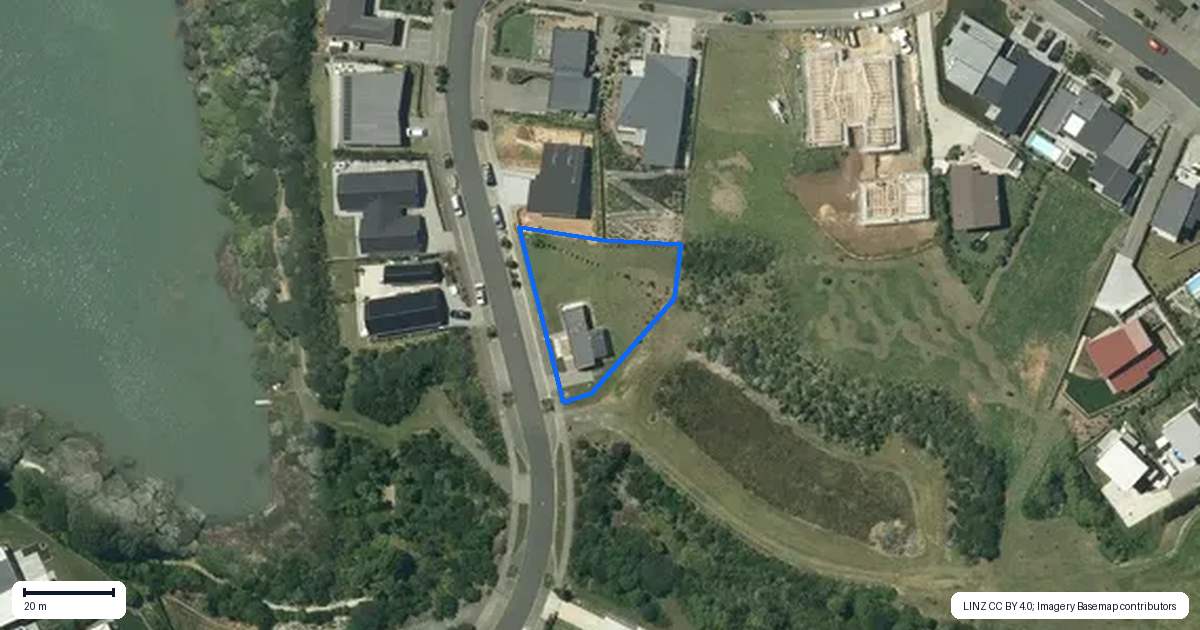 Property context map for 11 Omahina Street, Raglan