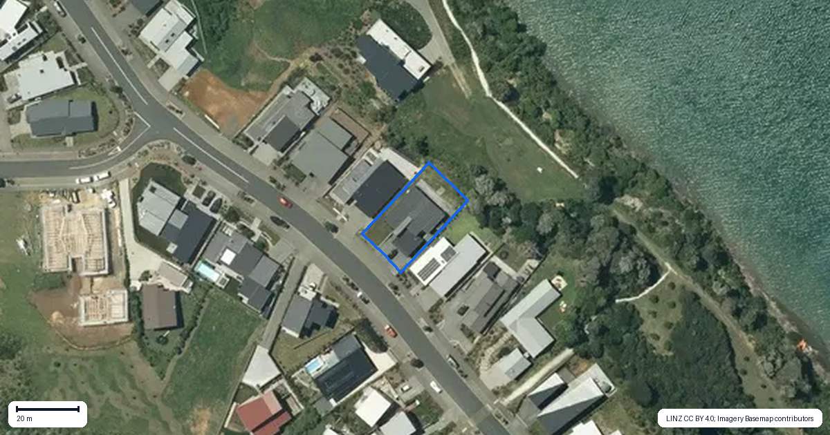 Property context map for 51 Rangitahi Road, Raglan