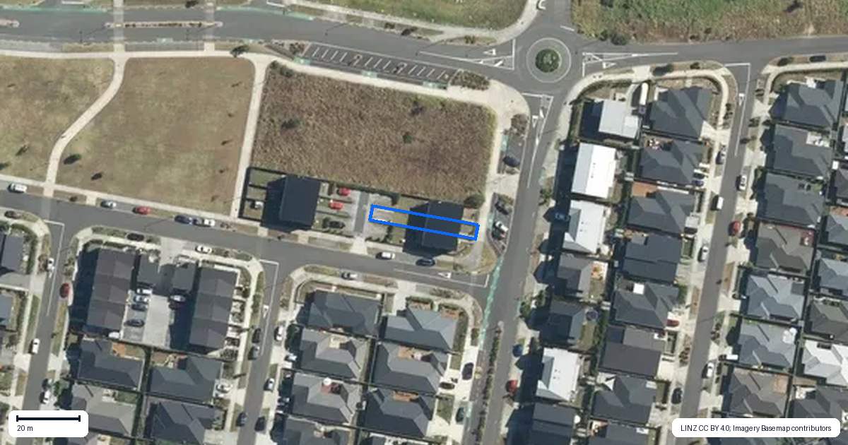 Property context map for 4 Lumbarda Drive, Kumeu