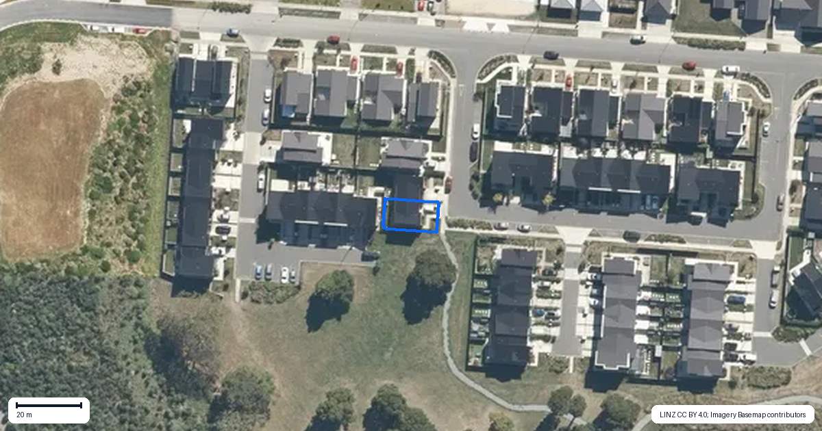 Property context map for 8 Aston Crescent, Wallaceville, Upper Hutt