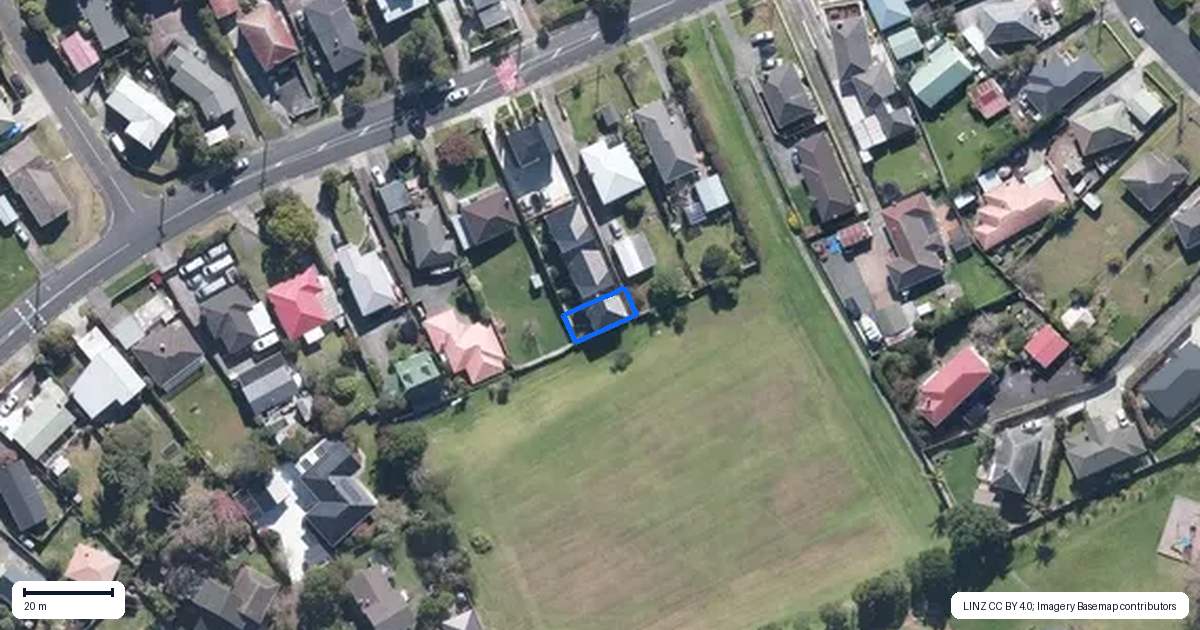 Property context map for 52F Vodanovich Road, Te Atatu South, Auckland