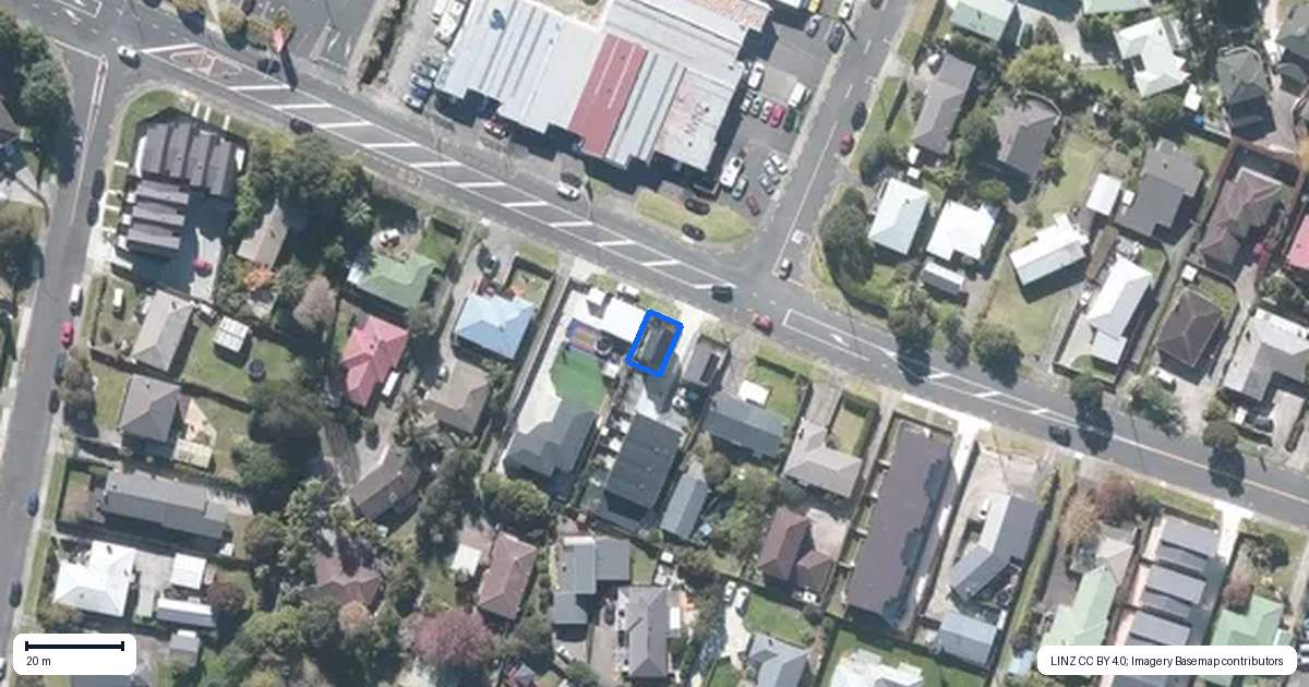 Property context map for 70F Union Road, Howick, Auckland