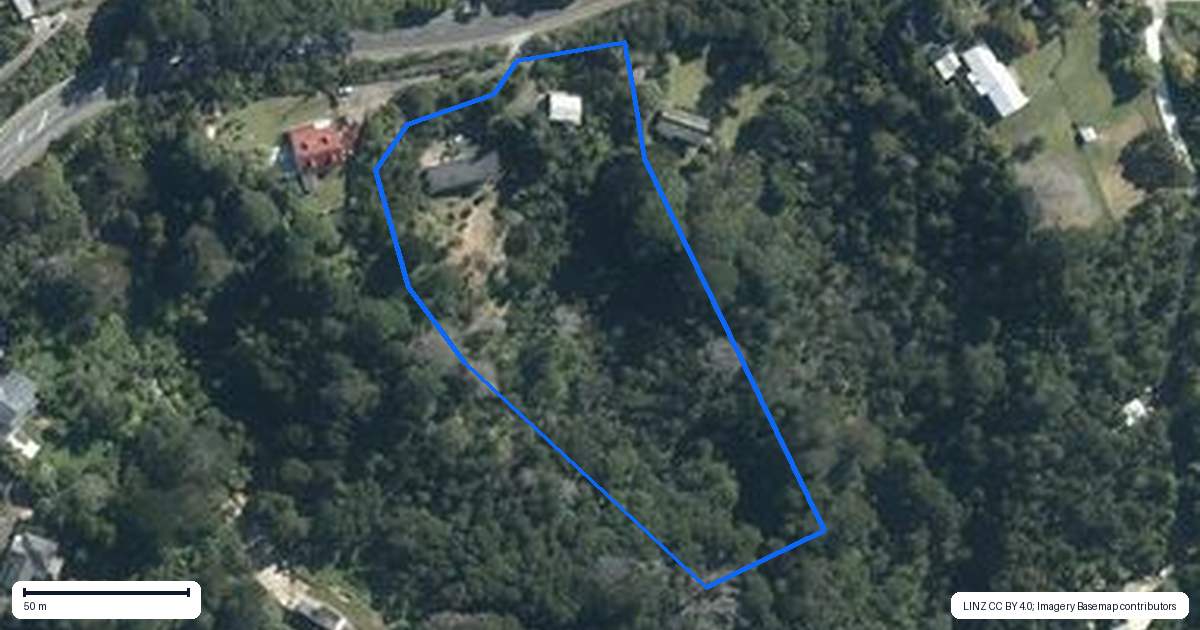 Property context map for 137 The Avenue, Lucas Heights, Auckland