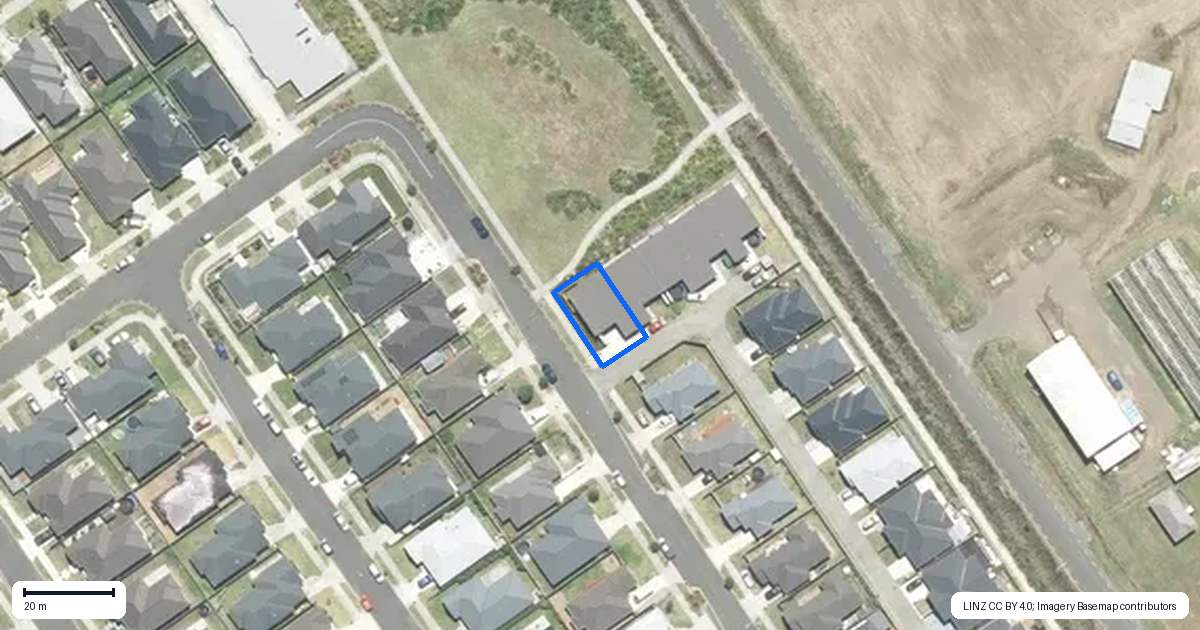 Property context map for 31 Tuuhura Road, Pukekohe
