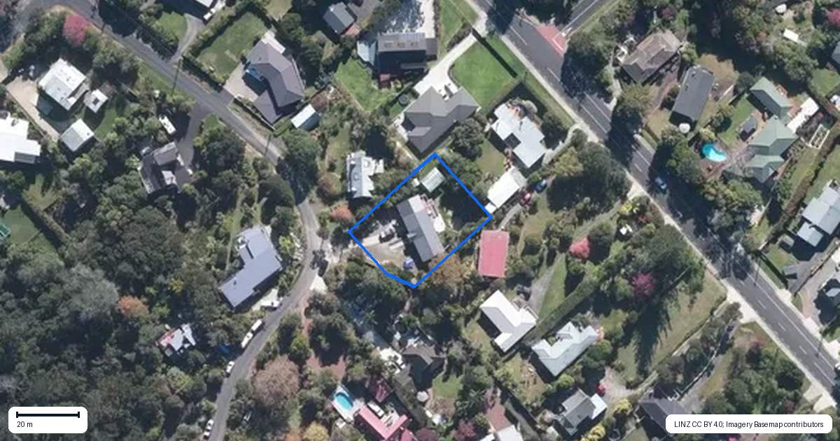 Property context map for 8 Austin Road, Greenhithe, Auckland