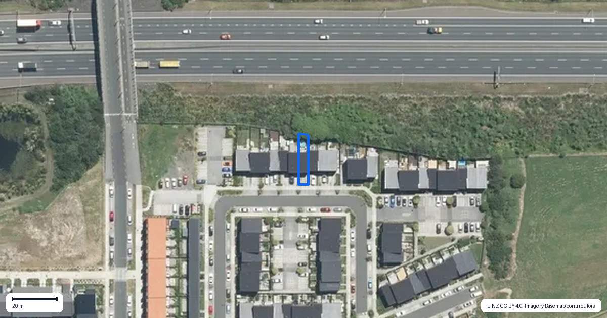 Property context map for 28 Kotuitui Street, Manukau, Auckland