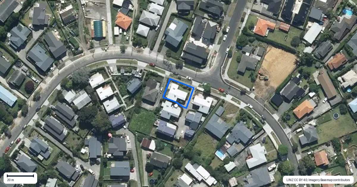 Property context map for 43A Castledine Crescent, Glen Innes, Auckland