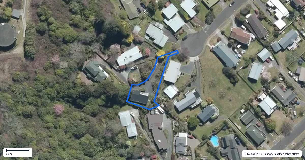 Property context map for 17 Silich Street, Acacia Bay, Taupo