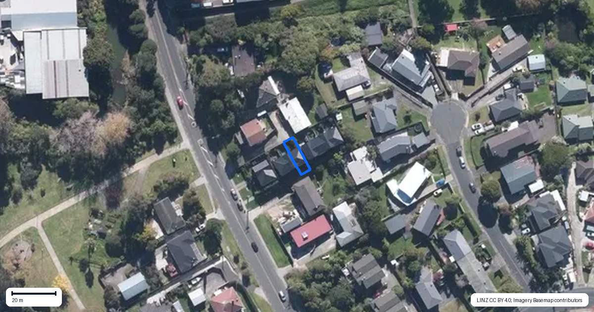 Property context map for 5/102 Millbrook Road, Sunnyvale, Auckland