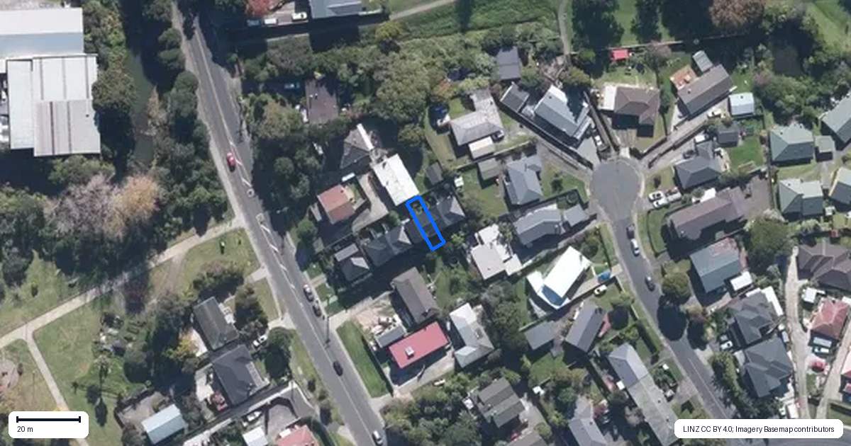Property context map for 7/102 Millbrook Road, Sunnyvale, Auckland