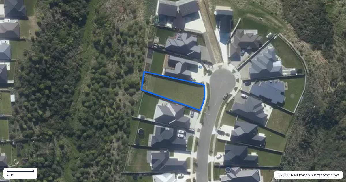 Property context map for 43 Sardinia Grove, Fitzherbert, Palmerston North