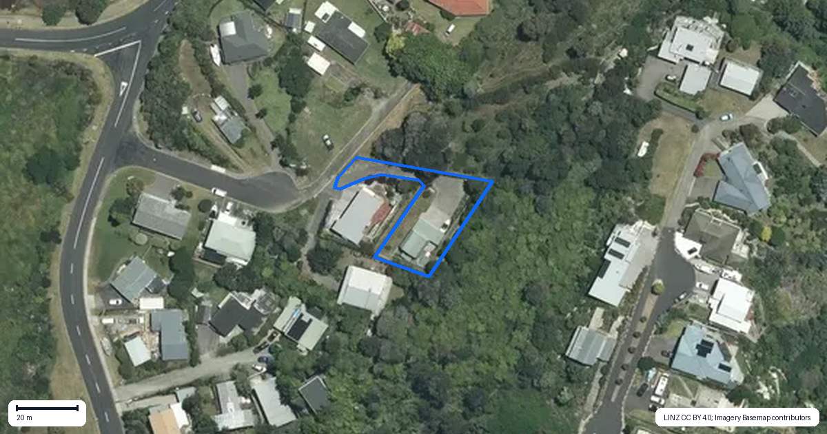 Property context map for 11 Patton Place, Tairua