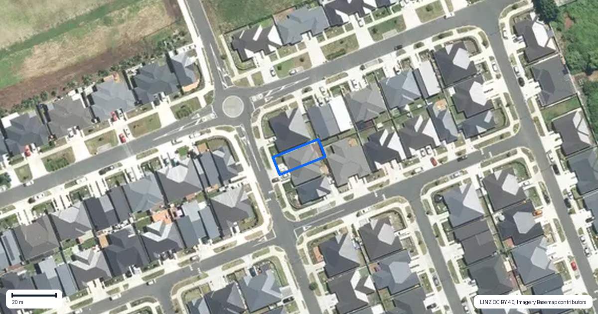 Property context map for 35 Kapowai Boulevard, Takanini, Auckland