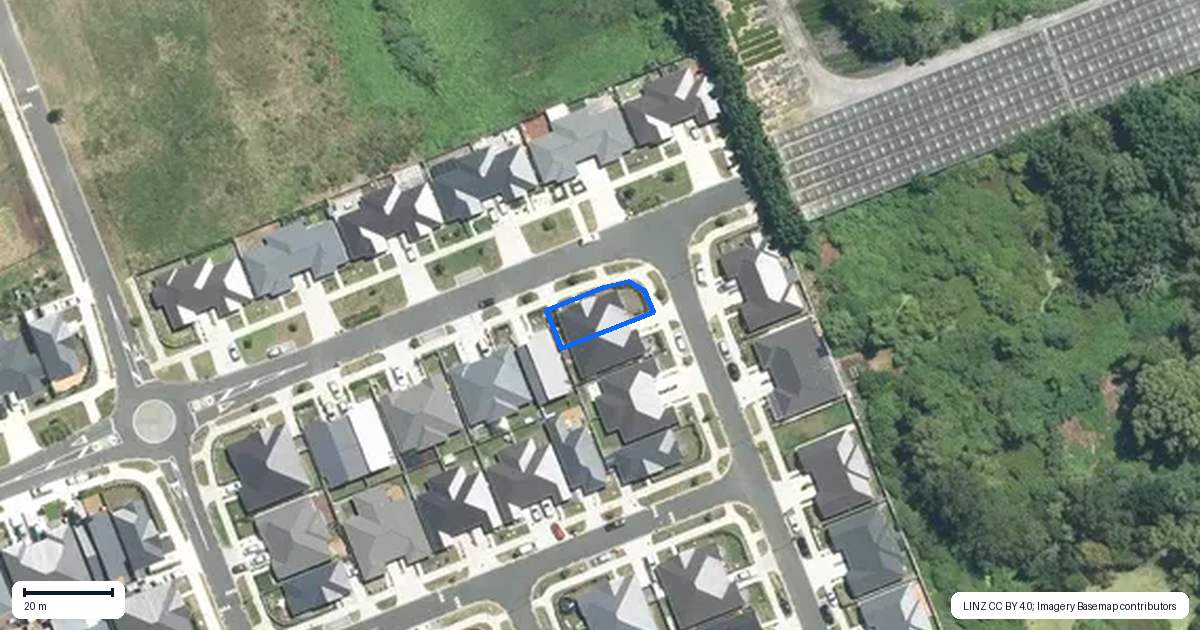Property context map for 129 Kuaka Drive, Takanini, Auckland