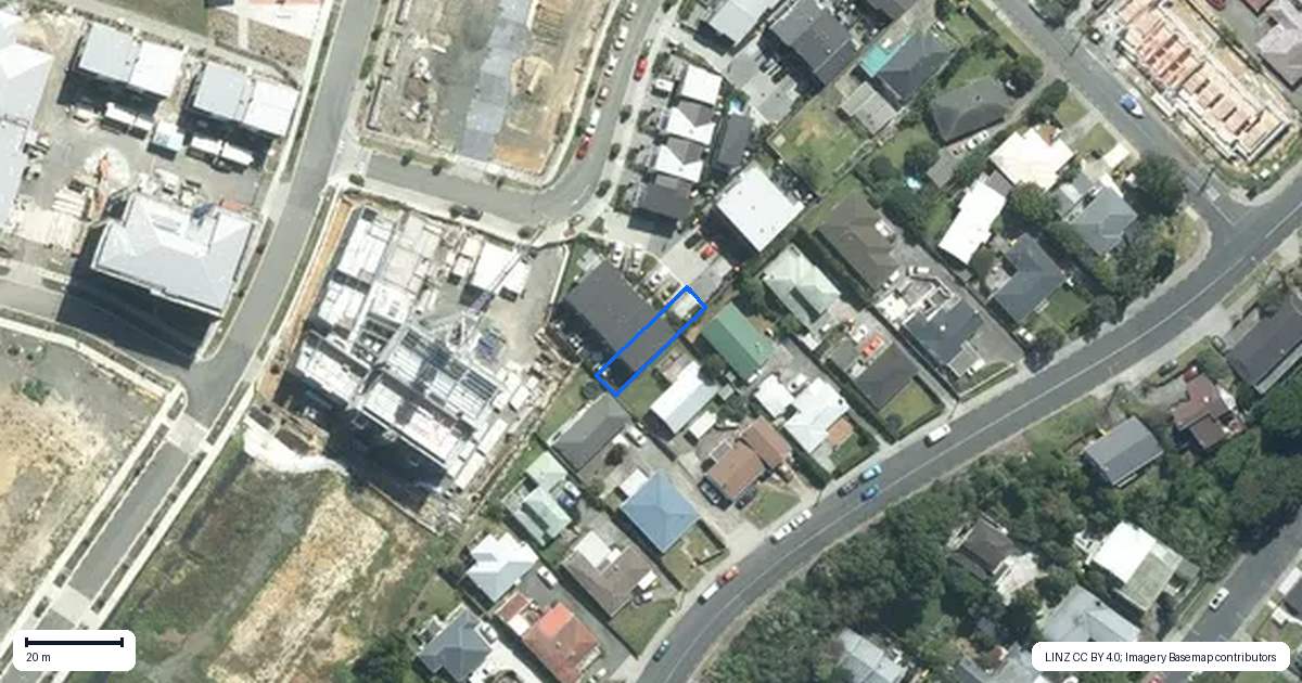Property context map for 9 Tuhono Lane, Northcote, Auckland