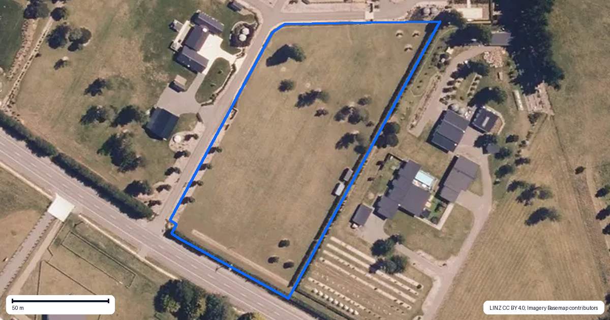 Property context map for 128 Kereru Road, Maraekakaho