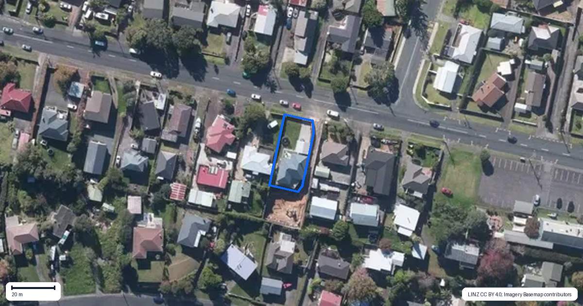 Property context map for 184 Waimumu Road, Massey, Auckland