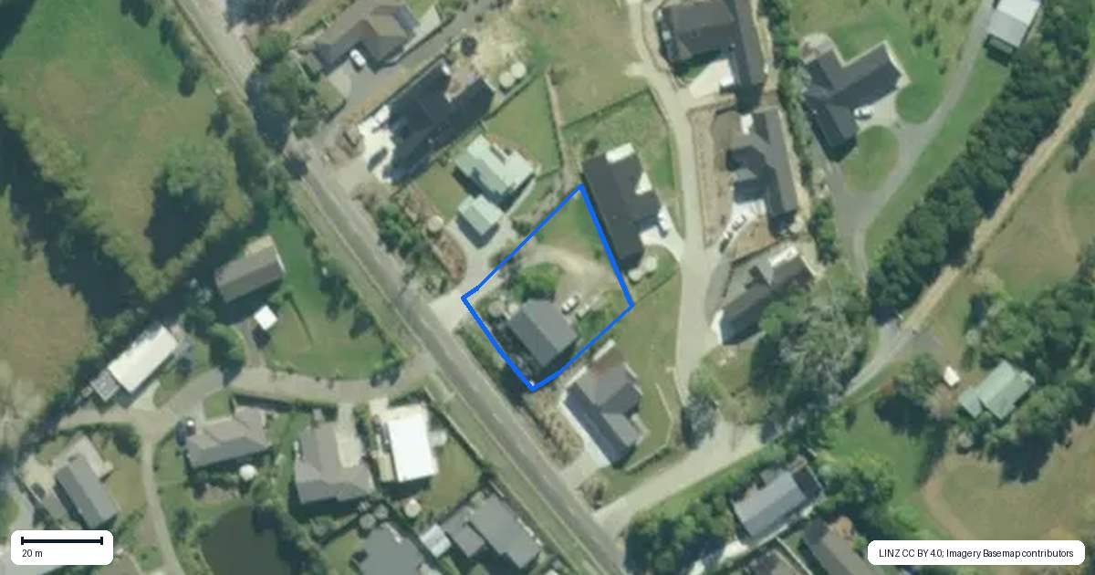 Property context map for 34 Old Waipu Road, Mangawhai