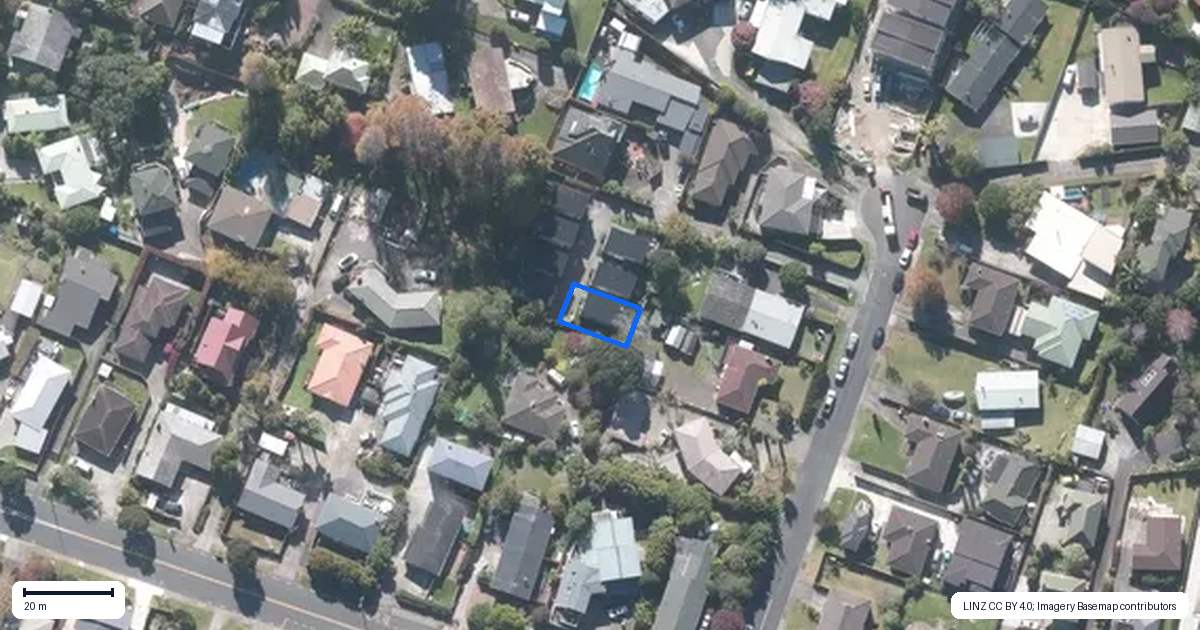 Property context map for 14B Cosy Place, Howick, Auckland