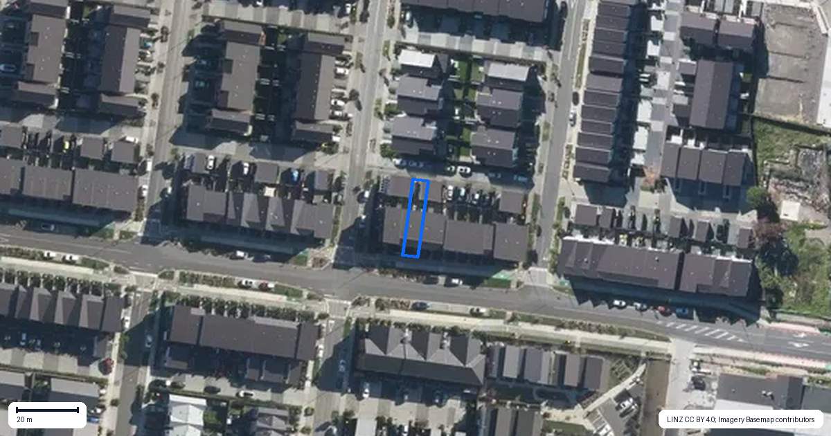 Property context map for 44 Manarini Road, Westgate, Auckland