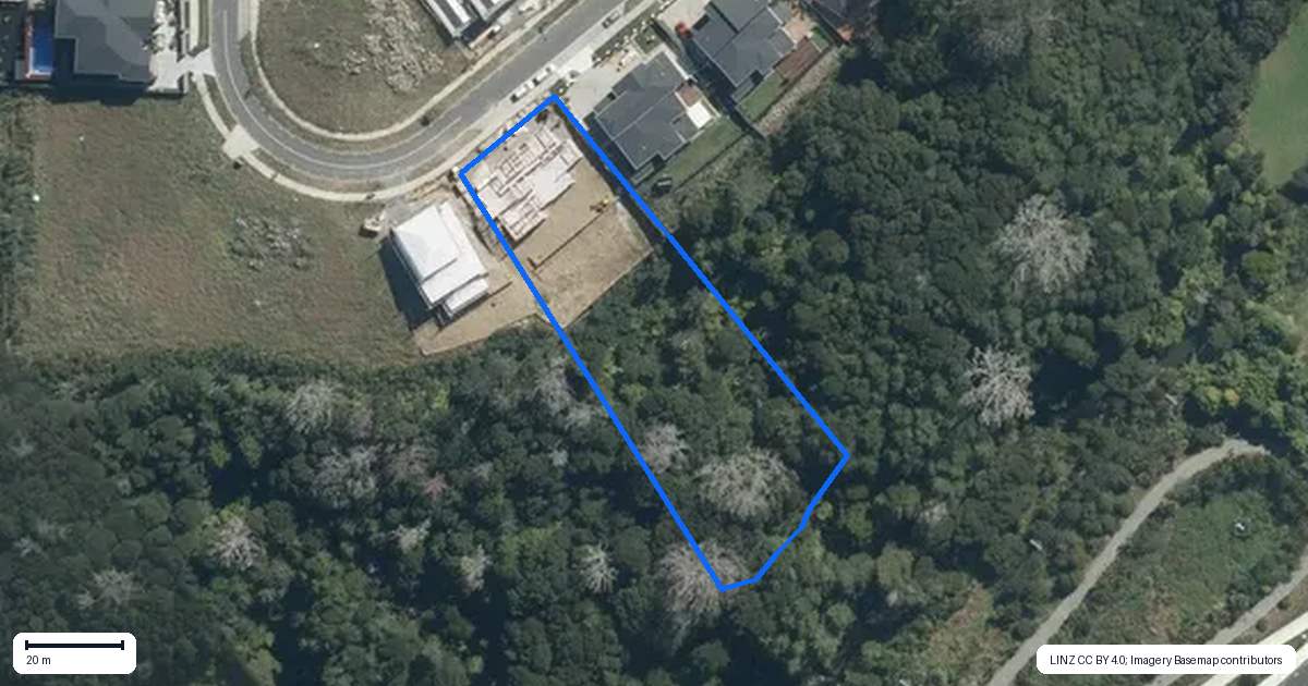 Property context map for 114 Kewa Road, Albany Heights, Auckland