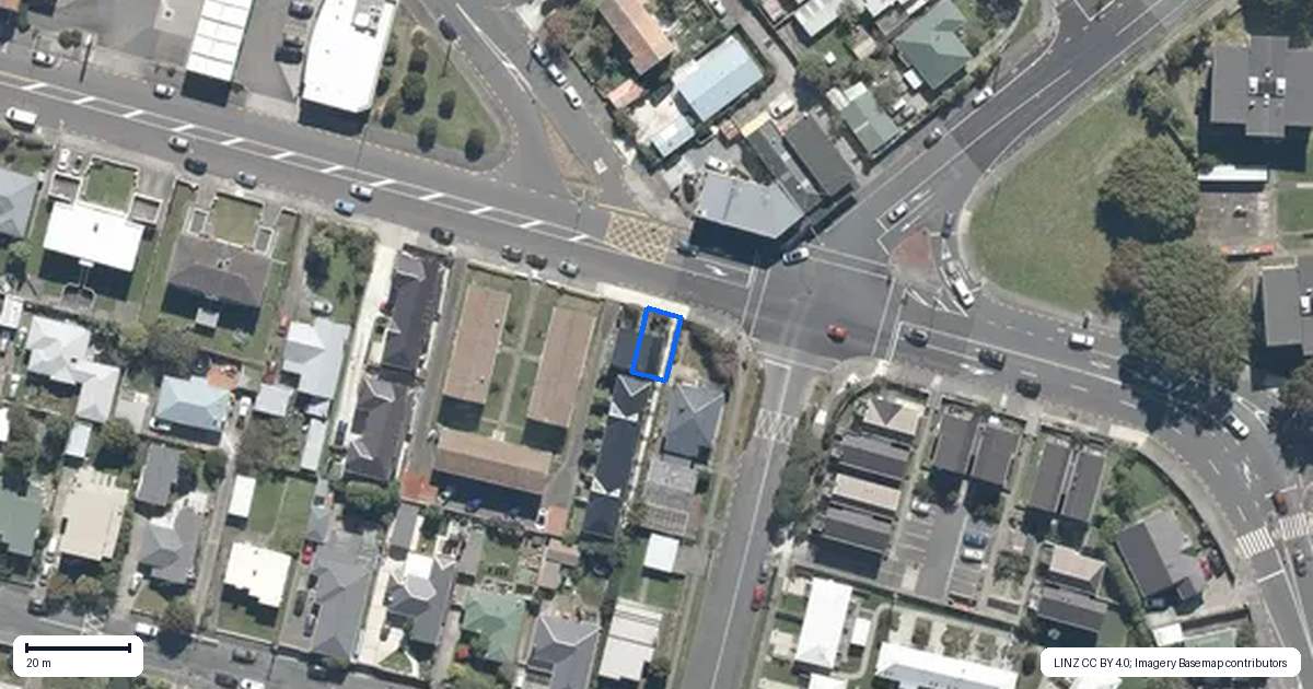 Property context map for 2/97 Whites Line East, Waiwhetu, Lower Hutt
