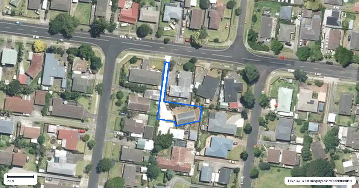 Property context map for 18 Gibbons Road, Weymouth, Auckland