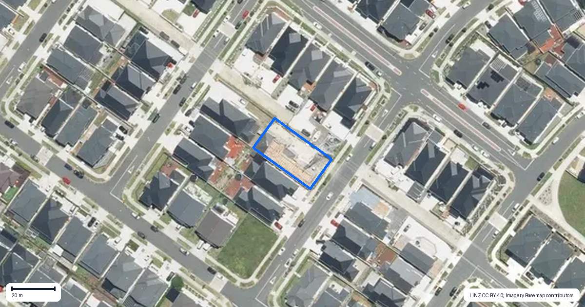 Property context map for 18 Bushfield Drive, Flat Bush, Auckland