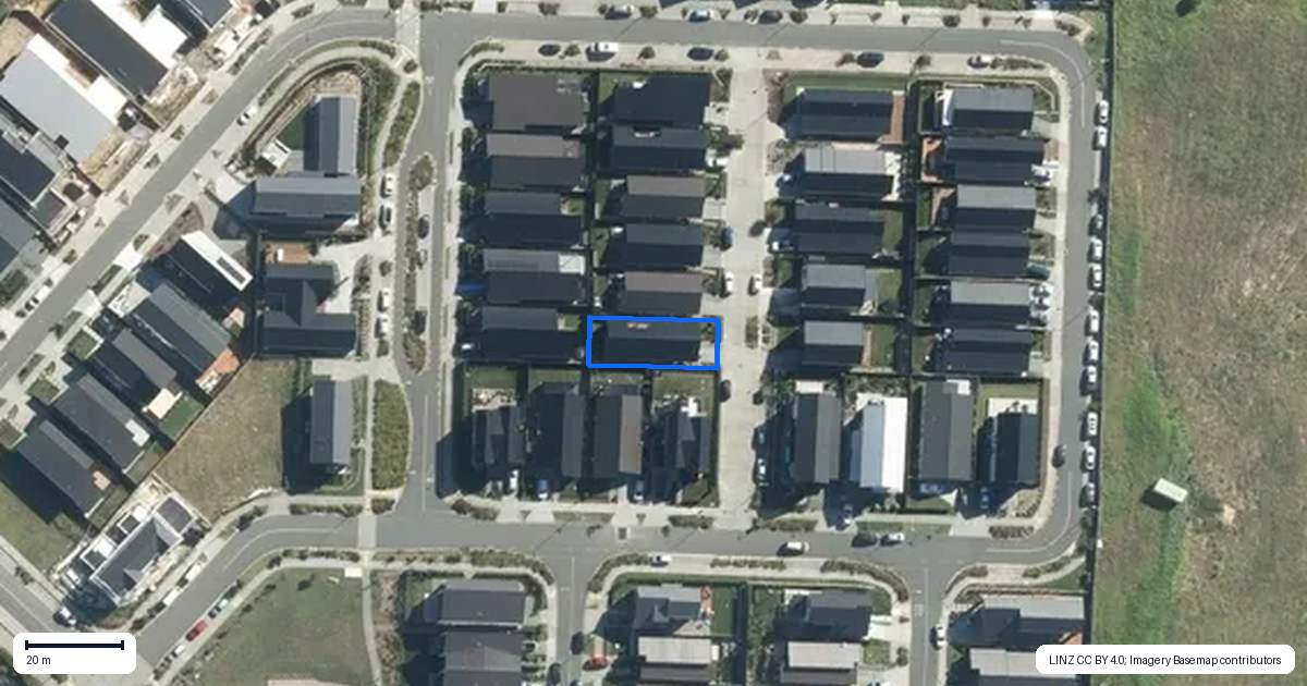 Property context map for 11 Whero Way, Wainui