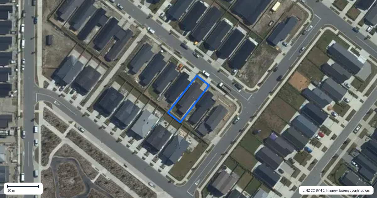 Property context map for 32 Cairnmuir Street, Wanaka