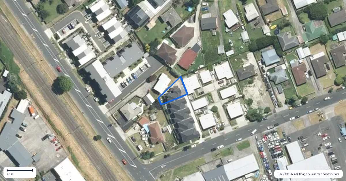 Property context map for 4E Old Wairoa Road, Papakura