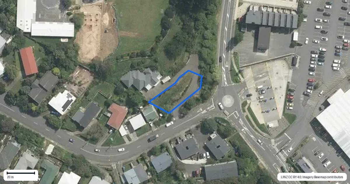 Property context map for 101 Redwood Avenue, Tawa, Wellington