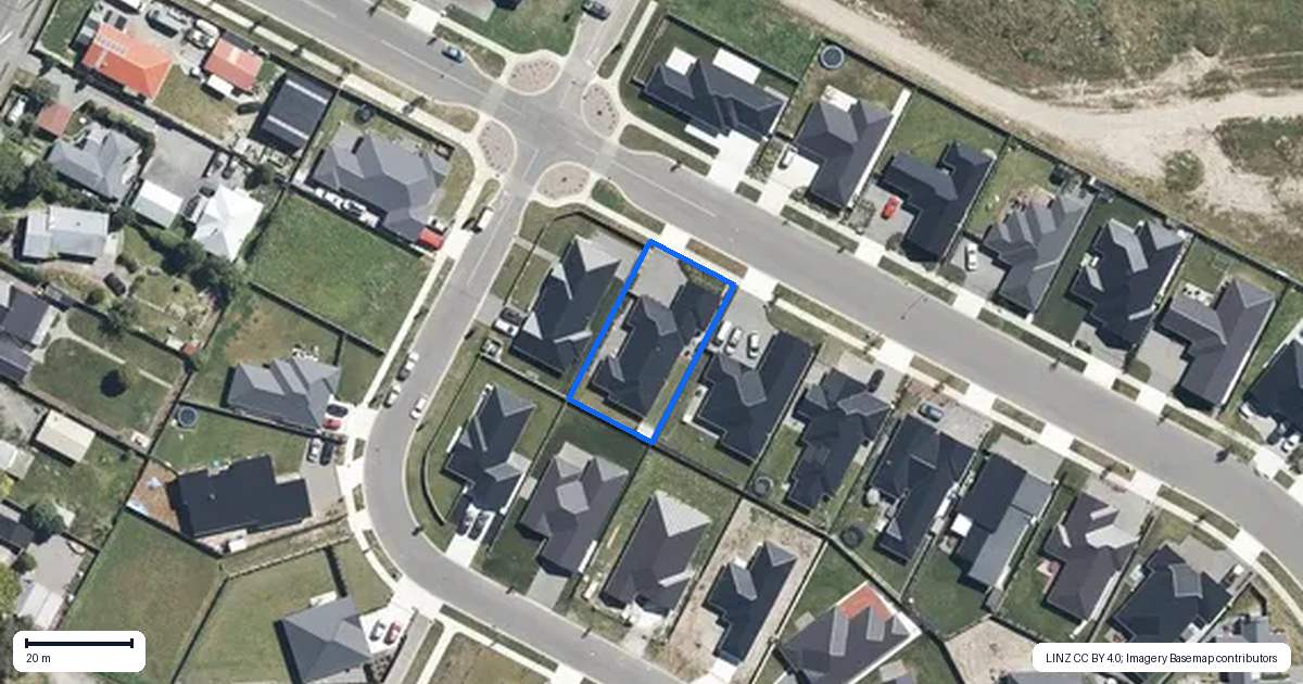 Property context map for 8 McQuillan Avenue, Woodend