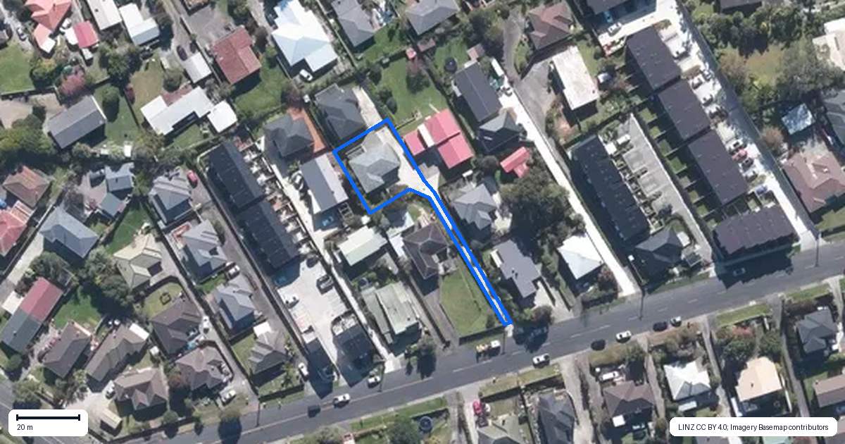 Property context map for 12A James Laurie Street, Henderson, Auckland