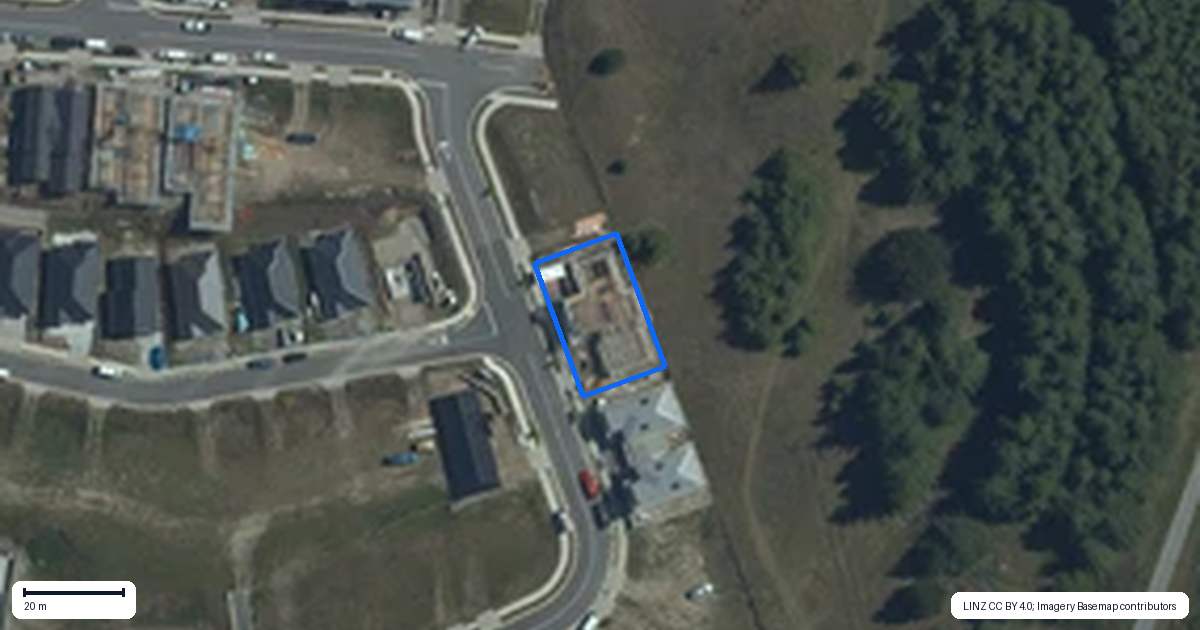 Property context map for 18 Fenton Avenue, Wanaka
