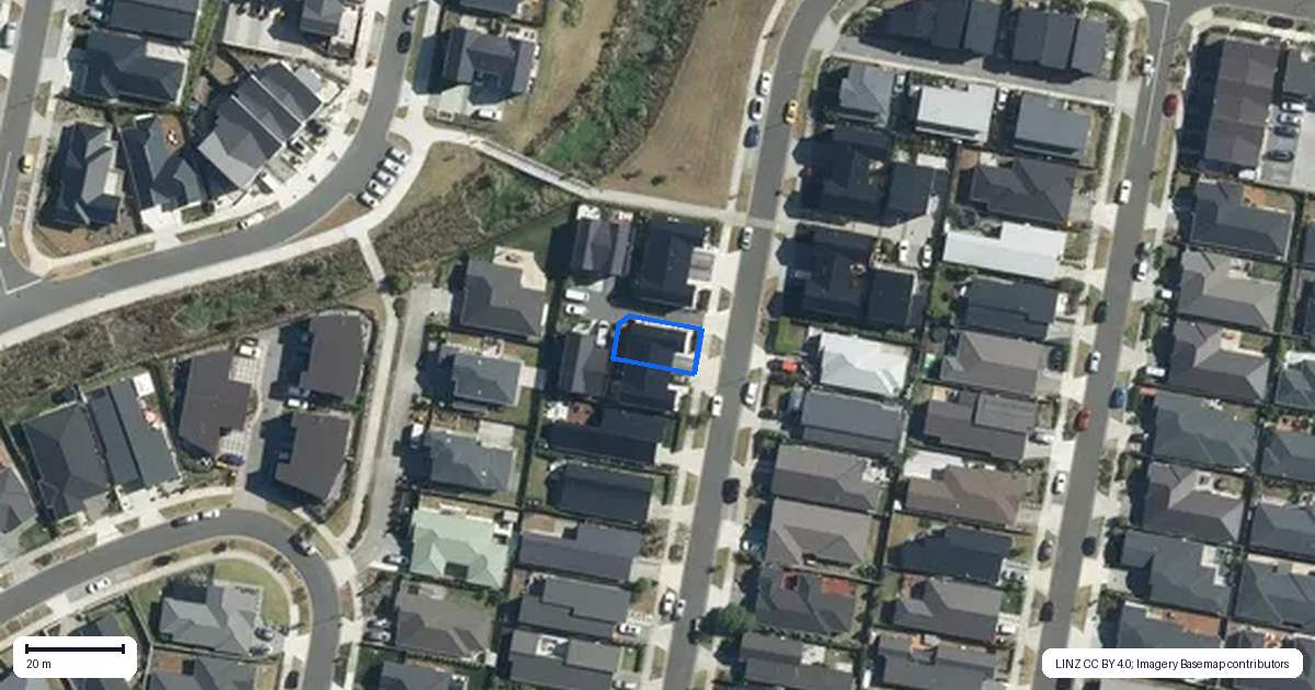Property context map for 24 Lumbarda Drive, Kumeu
