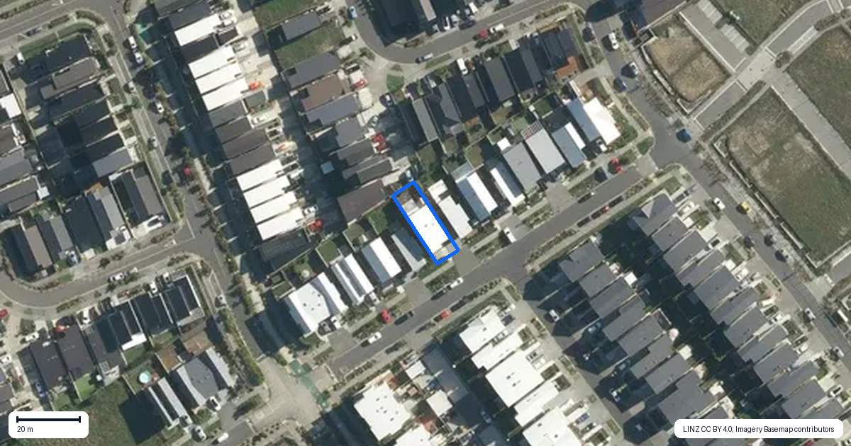 Property context map for 18 Whakanoho Road, Westgate, Auckland